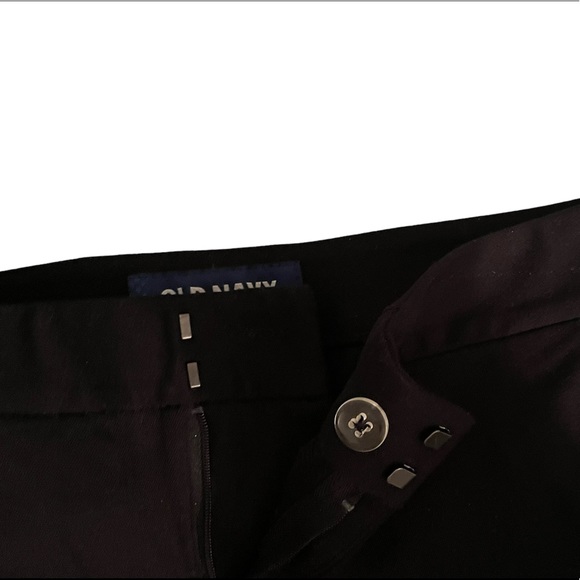 Old Navy black shorts with 3.5” inseam - Size 8 - Picture 2 of 3